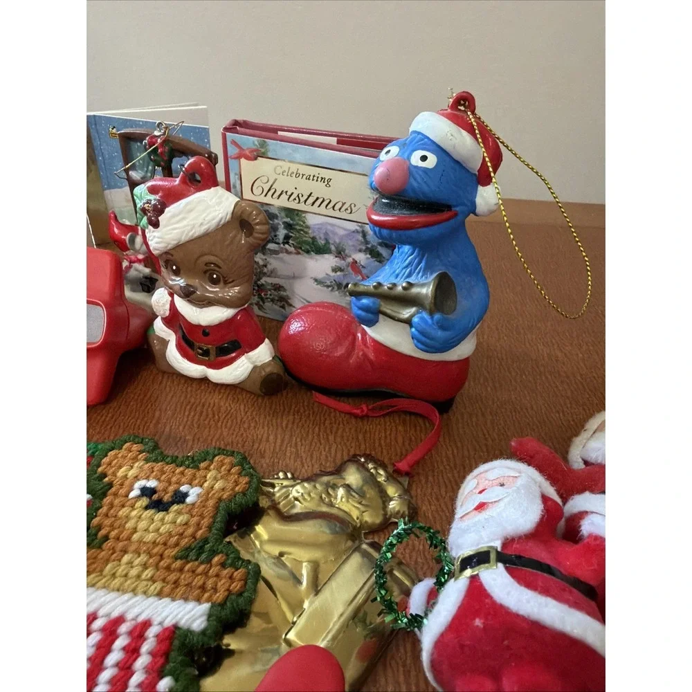 Vtg Christmas Ornament Lot: Ceramic, Brass Horns, Hallmark, Pooh,‎ Sessme Street